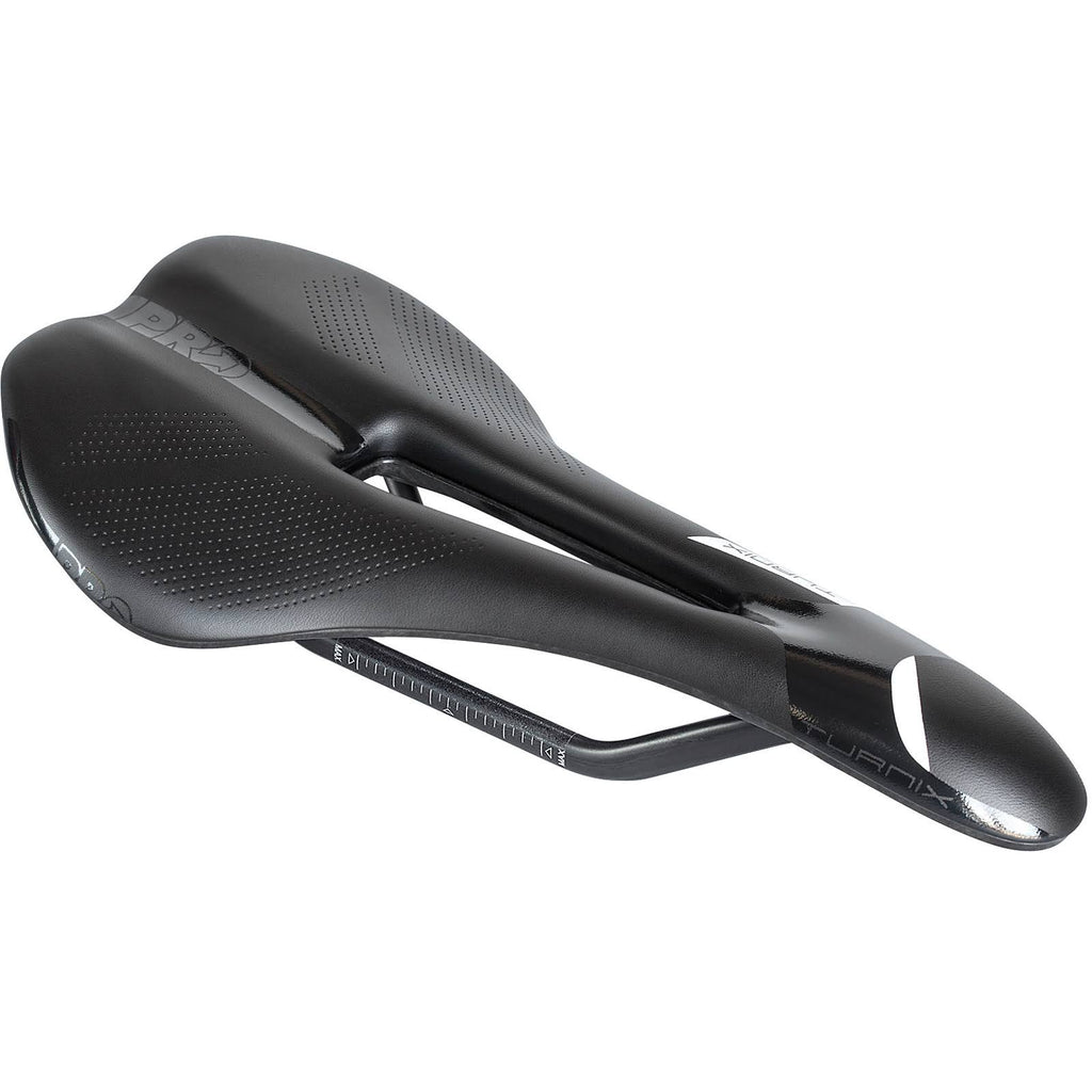 Black Carbon Saddle B448203