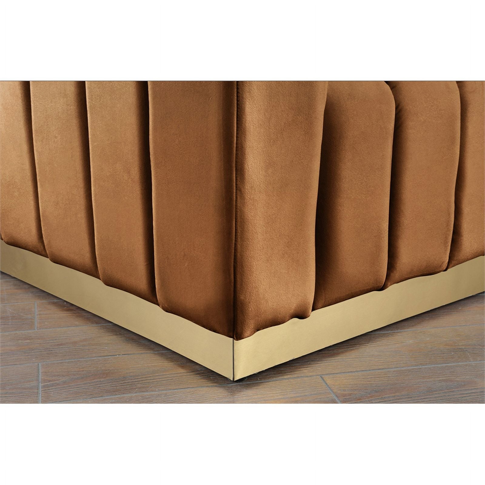 Saddle Velvet Sofa T48453