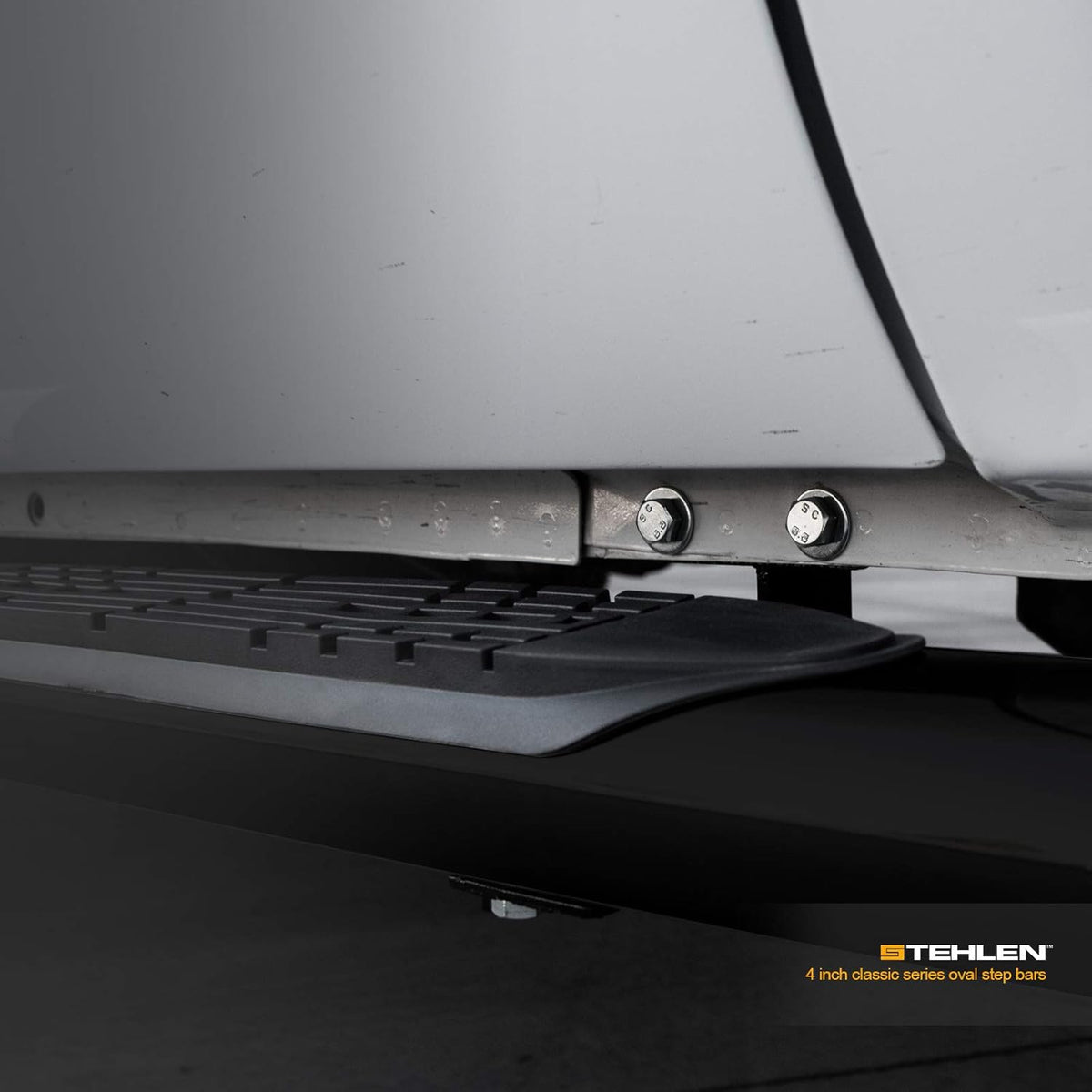 4 Oval Side Step Nerf Bars Black C7186