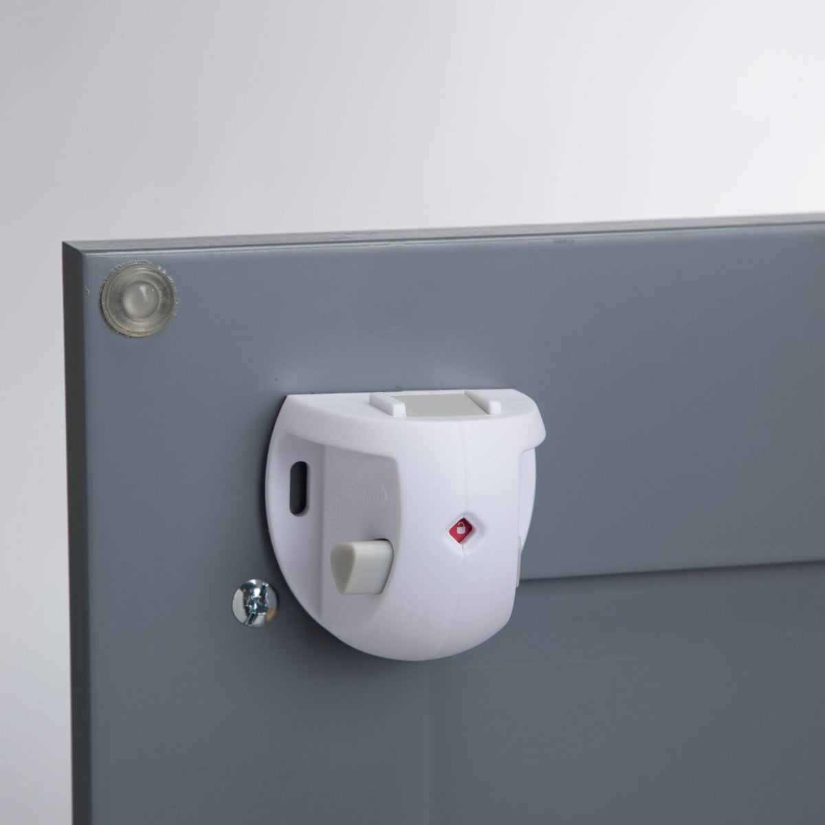 16 Locks and 4 Keys White Magnetic Lock System Y38597