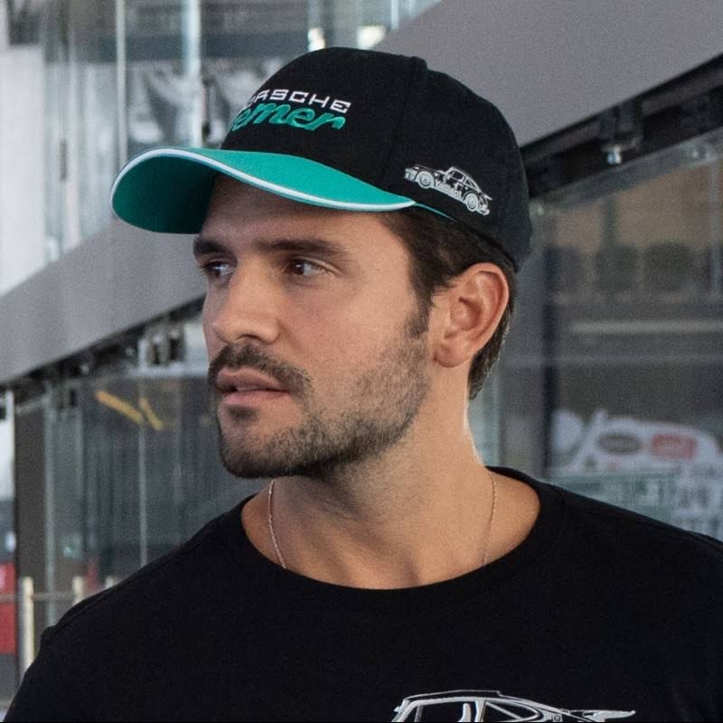 Black / Green Porsche 911 Carrera Hat H201437