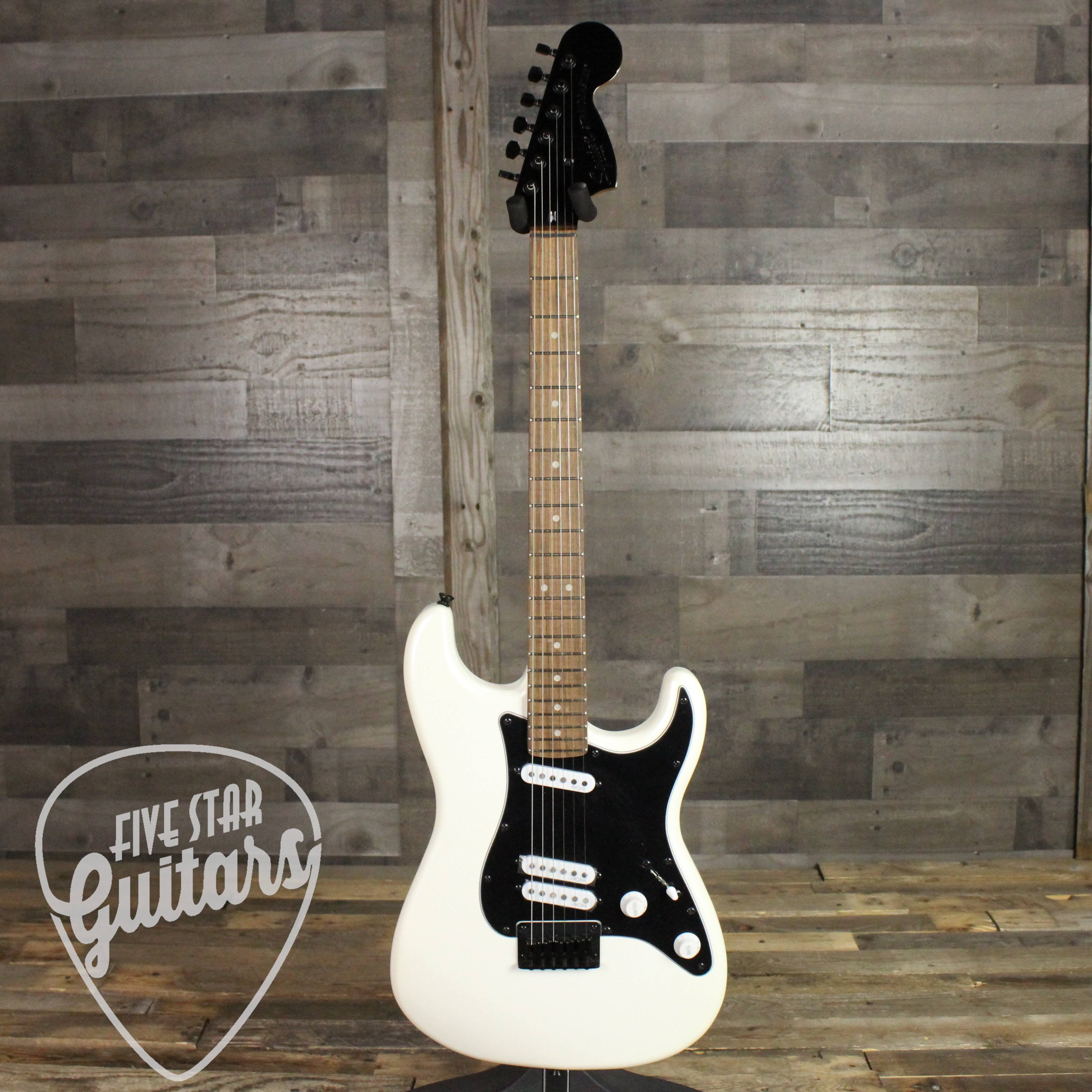 Pearl White Electric Guitar N39877