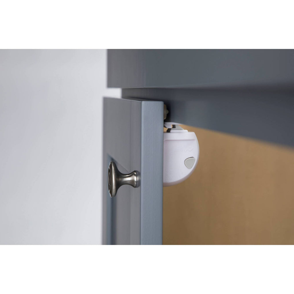 16 Locks and 4 Keys White Magnetic Lock System Y38597